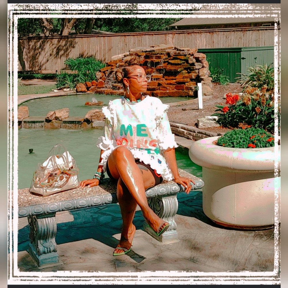 Meet your Posher, Earlisha